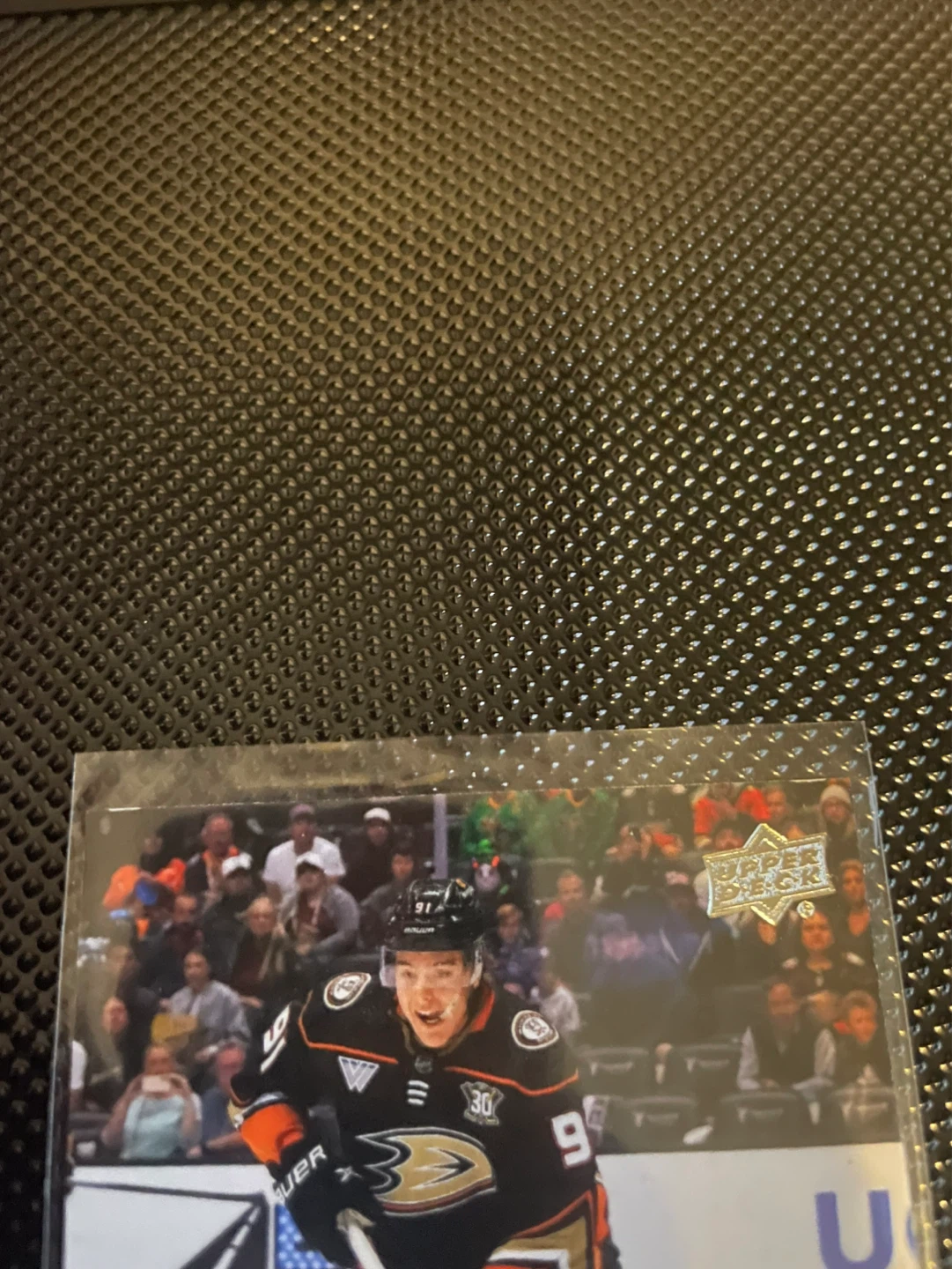 Upper Deck Leo Carlsson Young Guns Hockey Card - photo 5