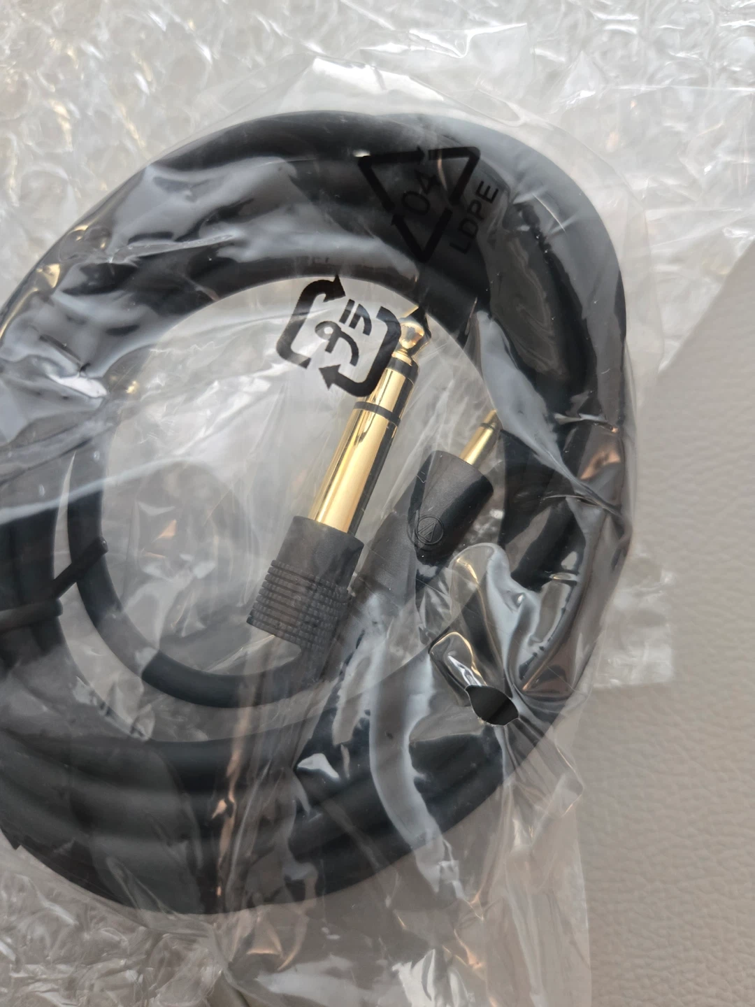 Audio-Technica ATH-M20x professional studio monitor headphones - photo 4