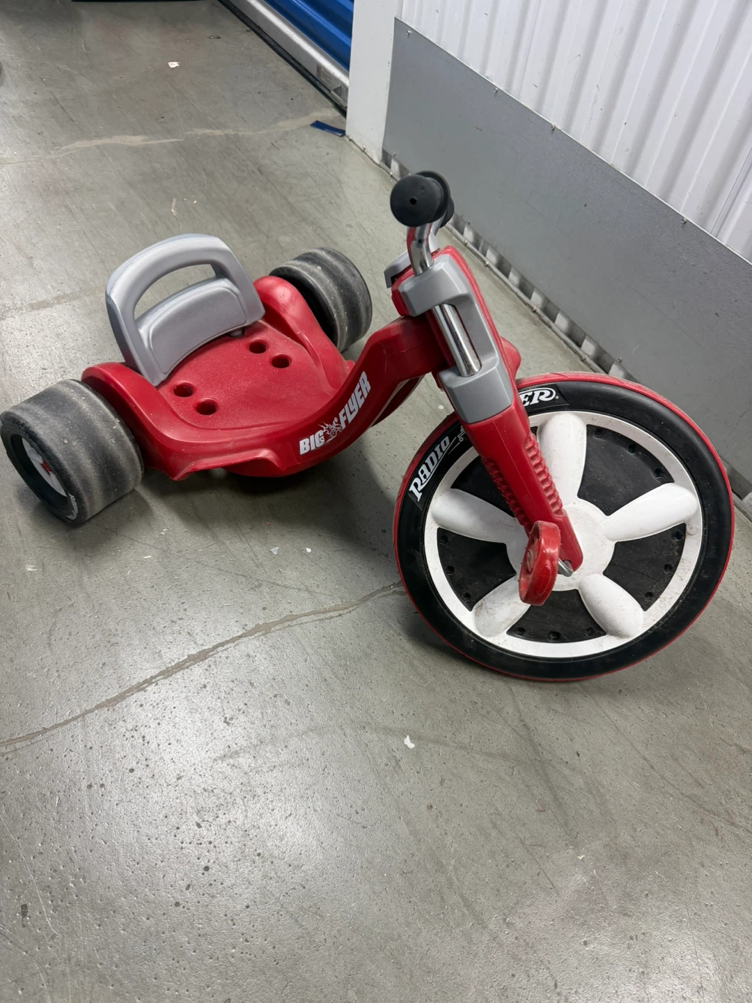 Radio Flyer Big Flyer Red Tricycle