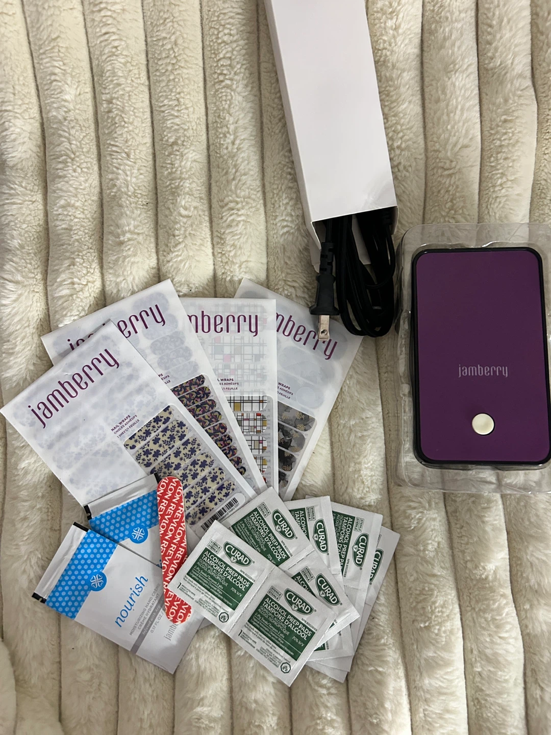 Jamberry Nail Wraps and Mini Heater - photo 2