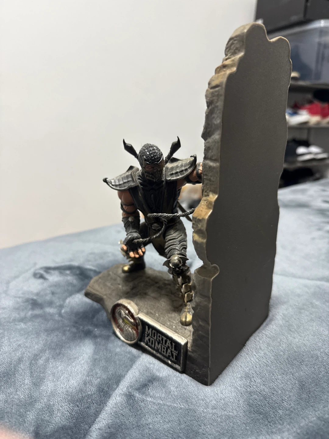 Mortal Kombat Scorpion Figurine - photo 3