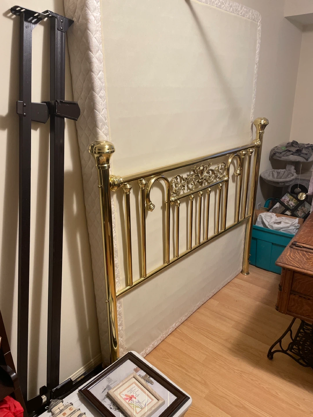 Brass Headboard with box spring - photo 2