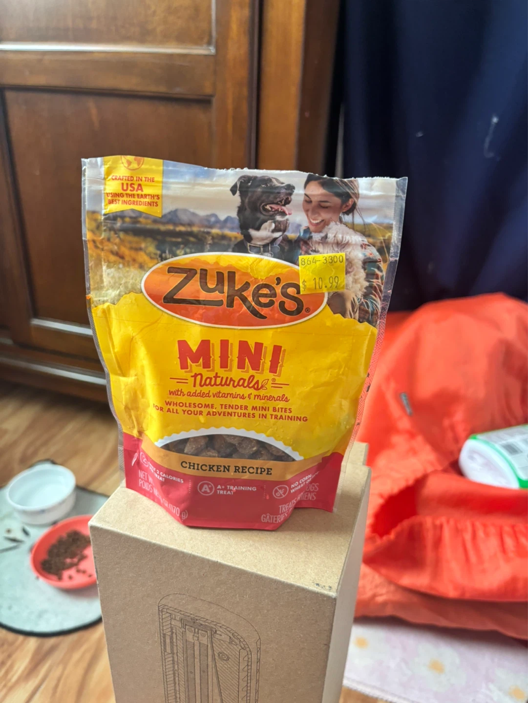 Zuke's Mini Naturals Chicken Recipe Dog Treats