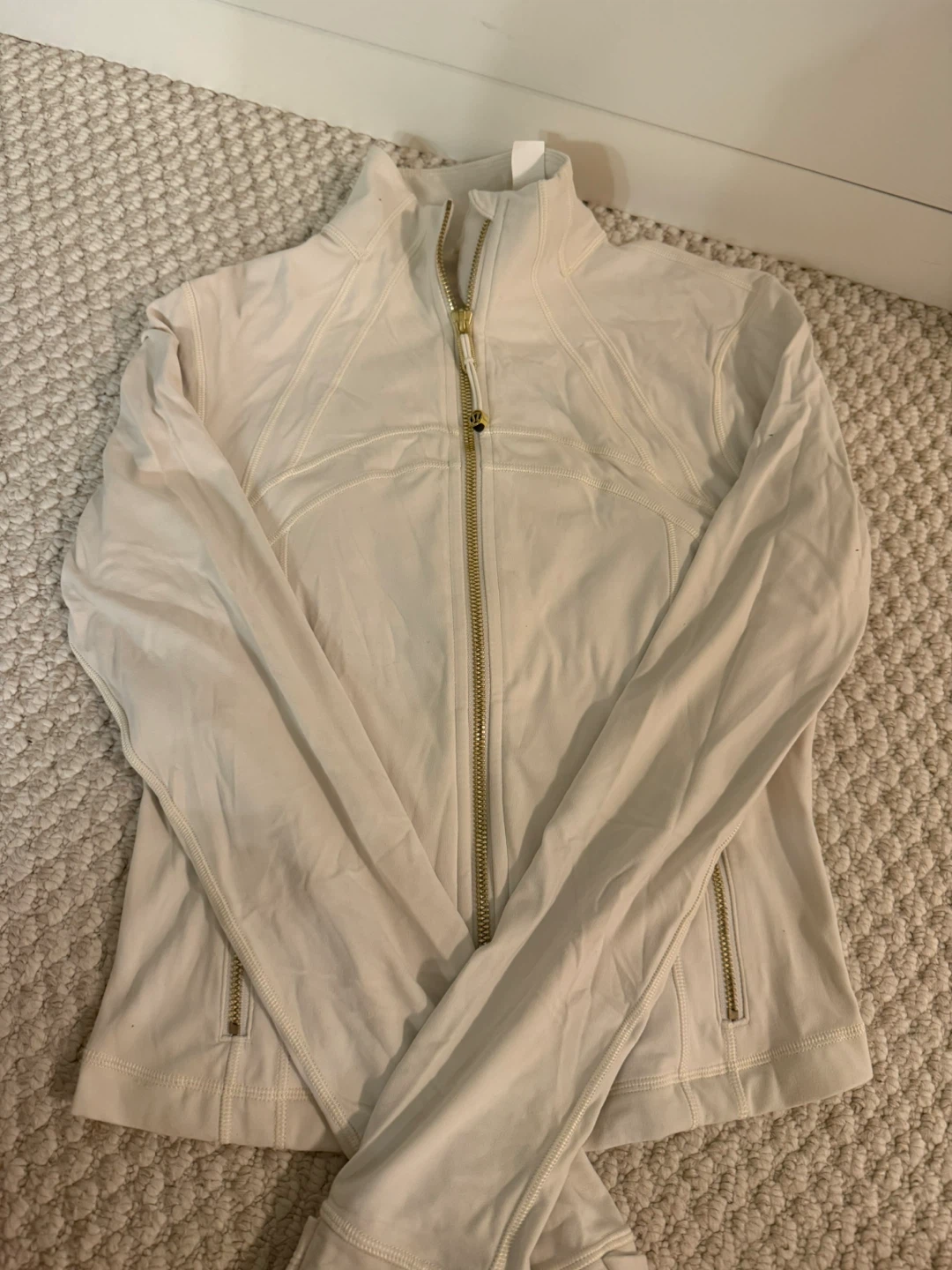 Lululemon Define Cropped Jacket Nulu Light ivory and gold - photo 2