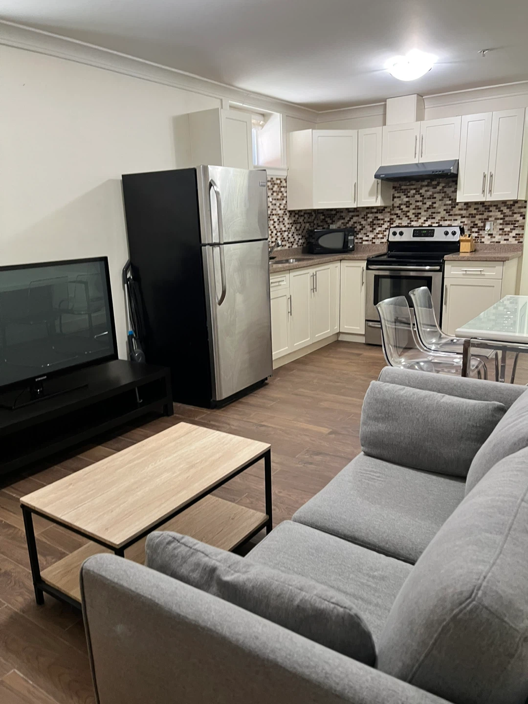 1 bedroom basement suite in South Vancouver - photo 2