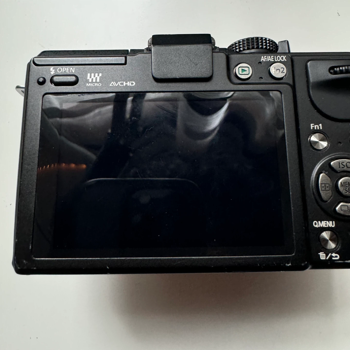 Panasonic Lumix GX1 + 20mm f1.7 II - photo 3