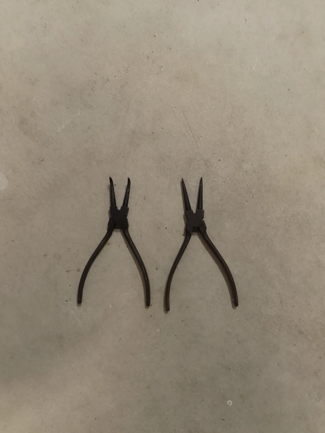 Two Pliers Set