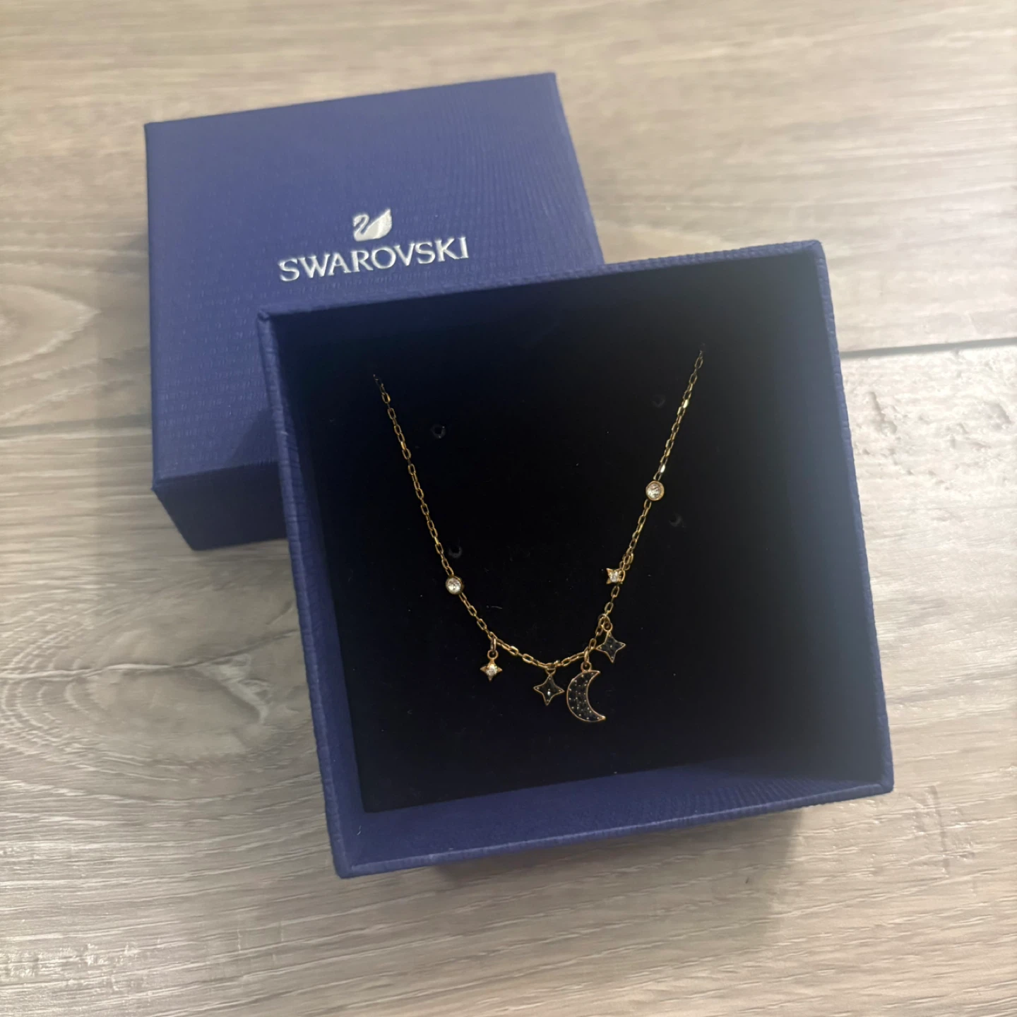 Swarovski accessories set