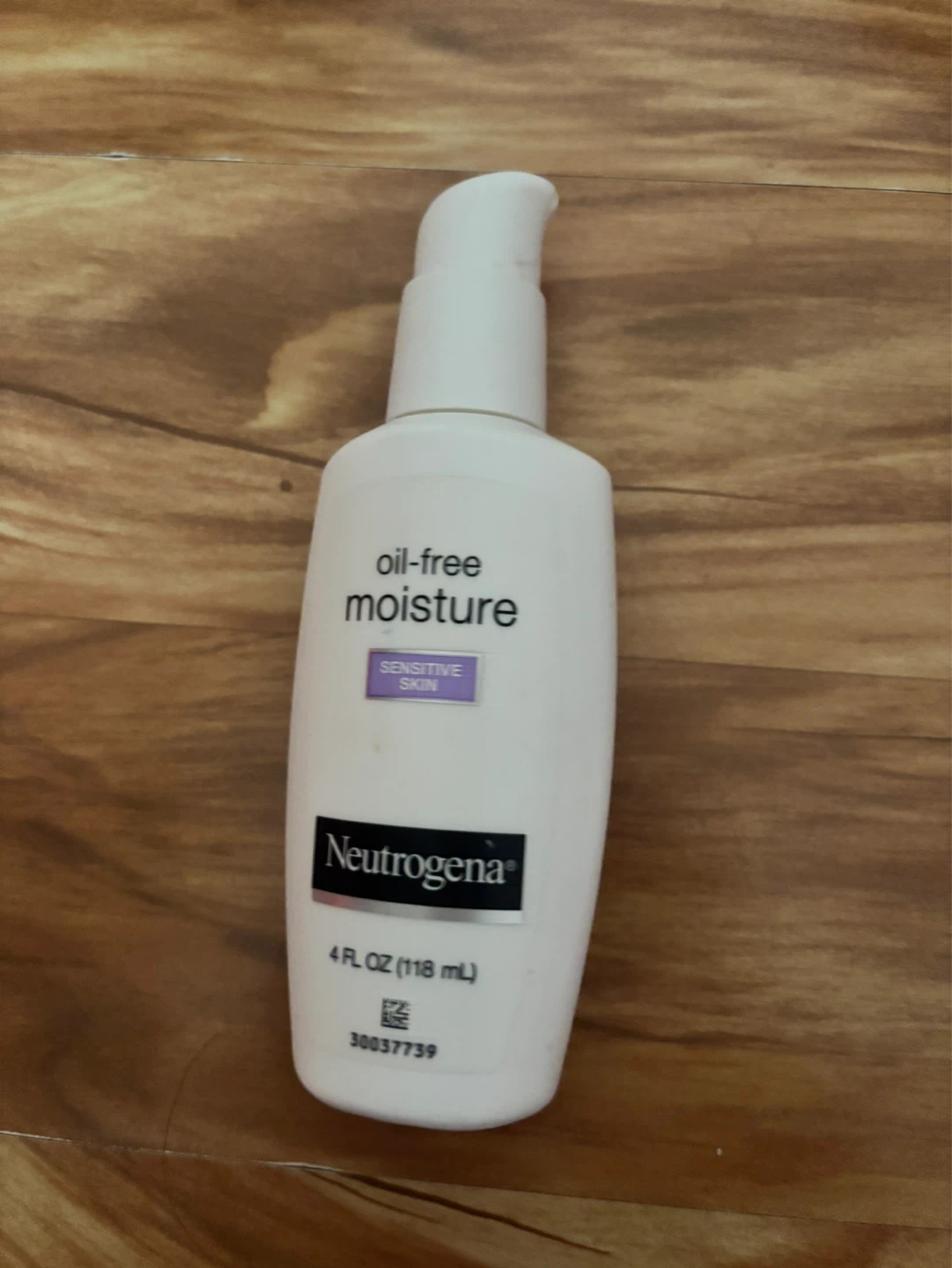 Neutrogena Oil-Free Moisture for Sensitive Skin 4 oz