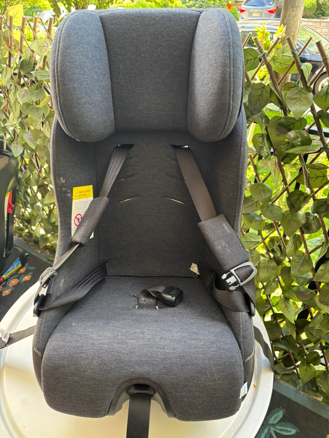 Clek Foonf Convertible Car Seat