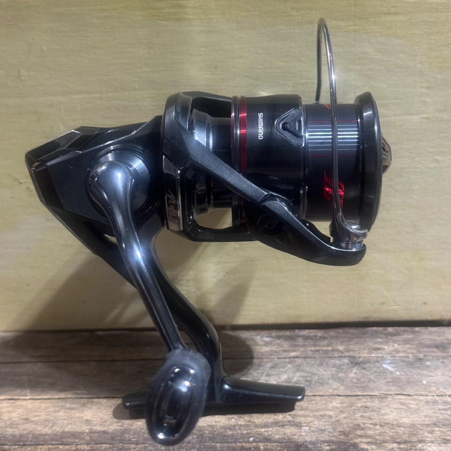 NEW (Open Box) Shimano Vanford 2500SHG Fishing Reel