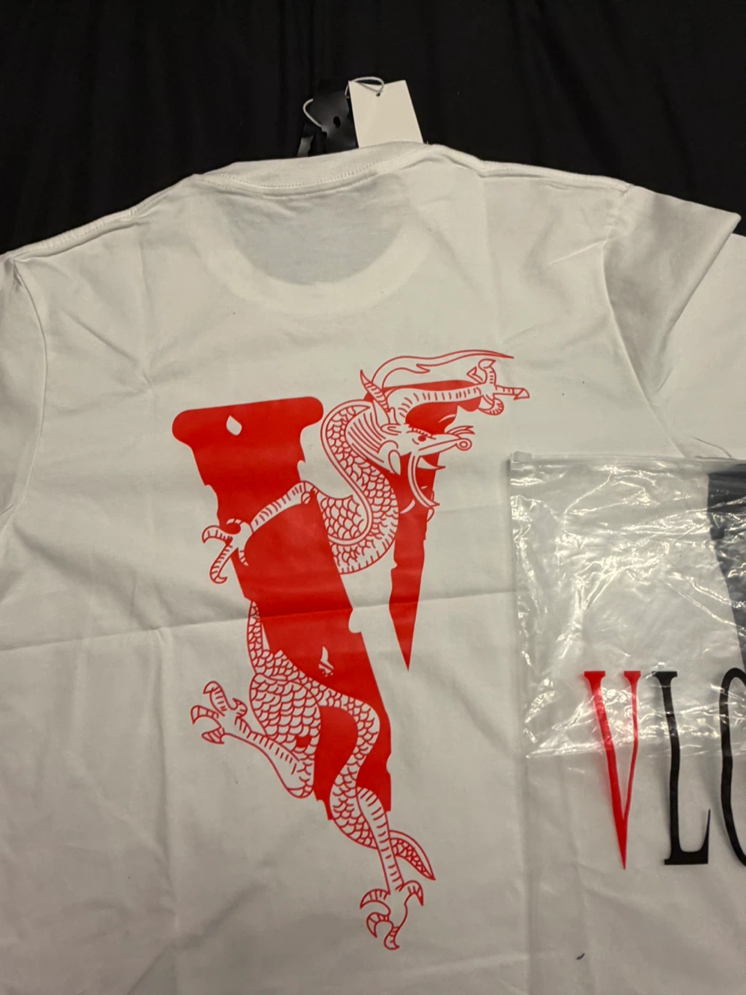 Brand new VLONE White Dragon Print T-Shirt Size M - photo 3
