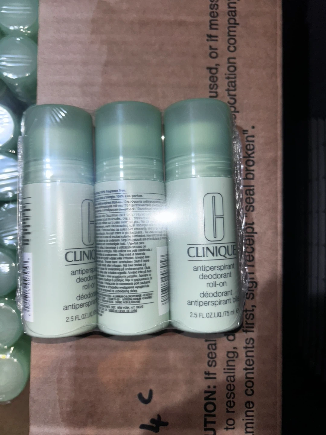 Clinique Antiperspirant Deodorant Roll-On - photo 3