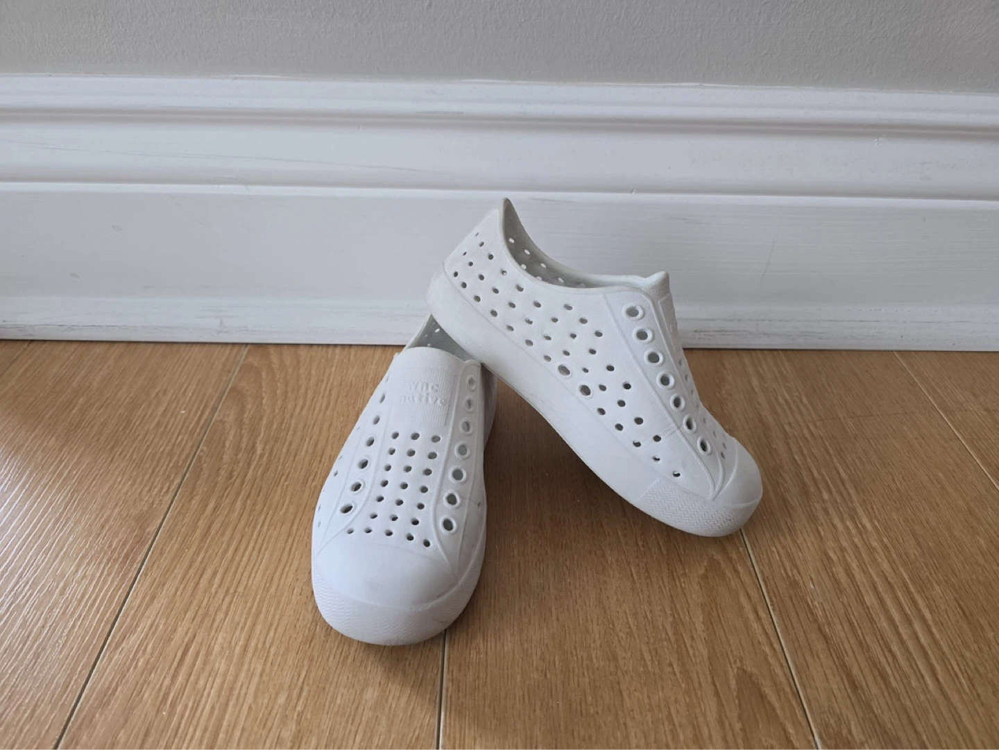 Kids Native shoes size C8