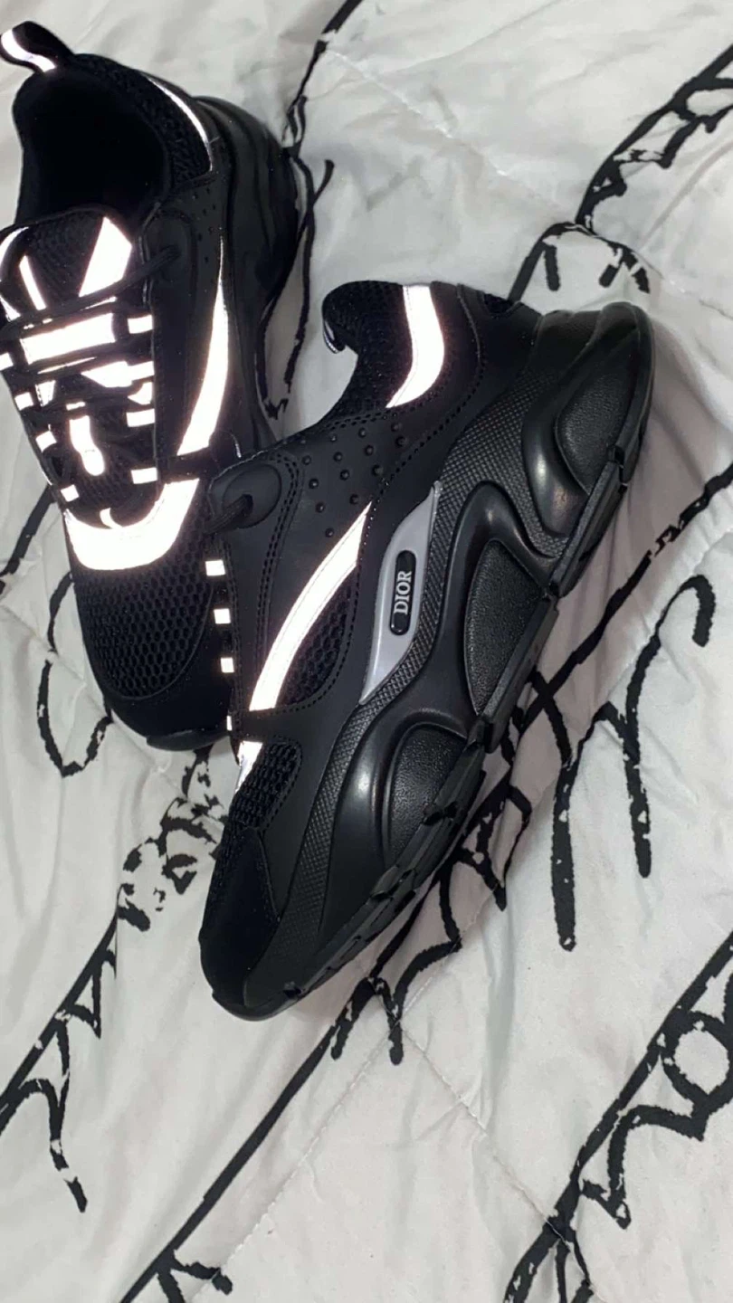 B22 Dior noire