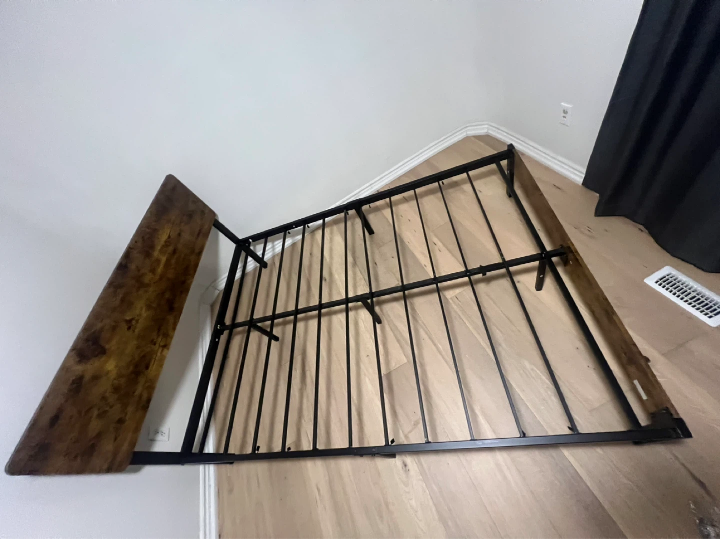 Wooden Headboard Metal Bed Frame