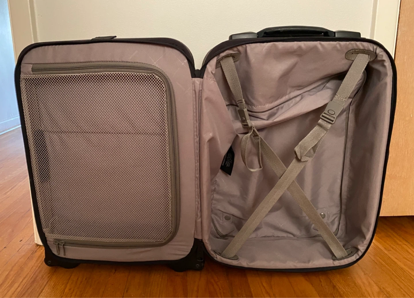 SAMSONITE LUGGAGE *PLEASE READ INFO* - photo 2