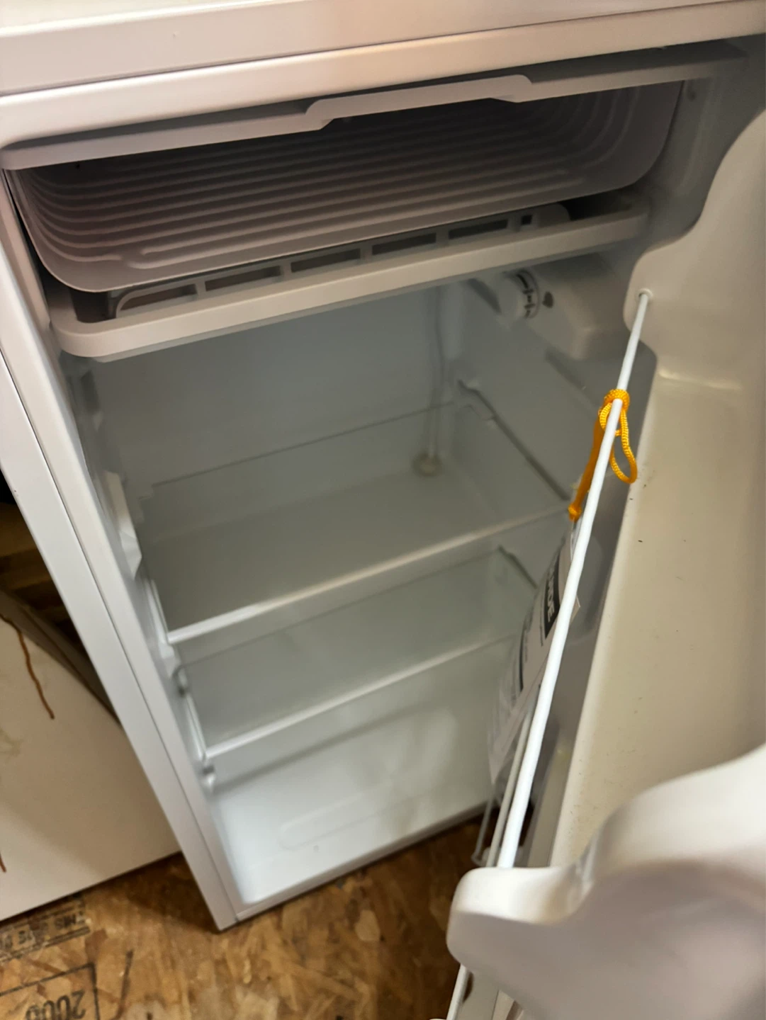 Master Chef Mini Fridge - photo 2
