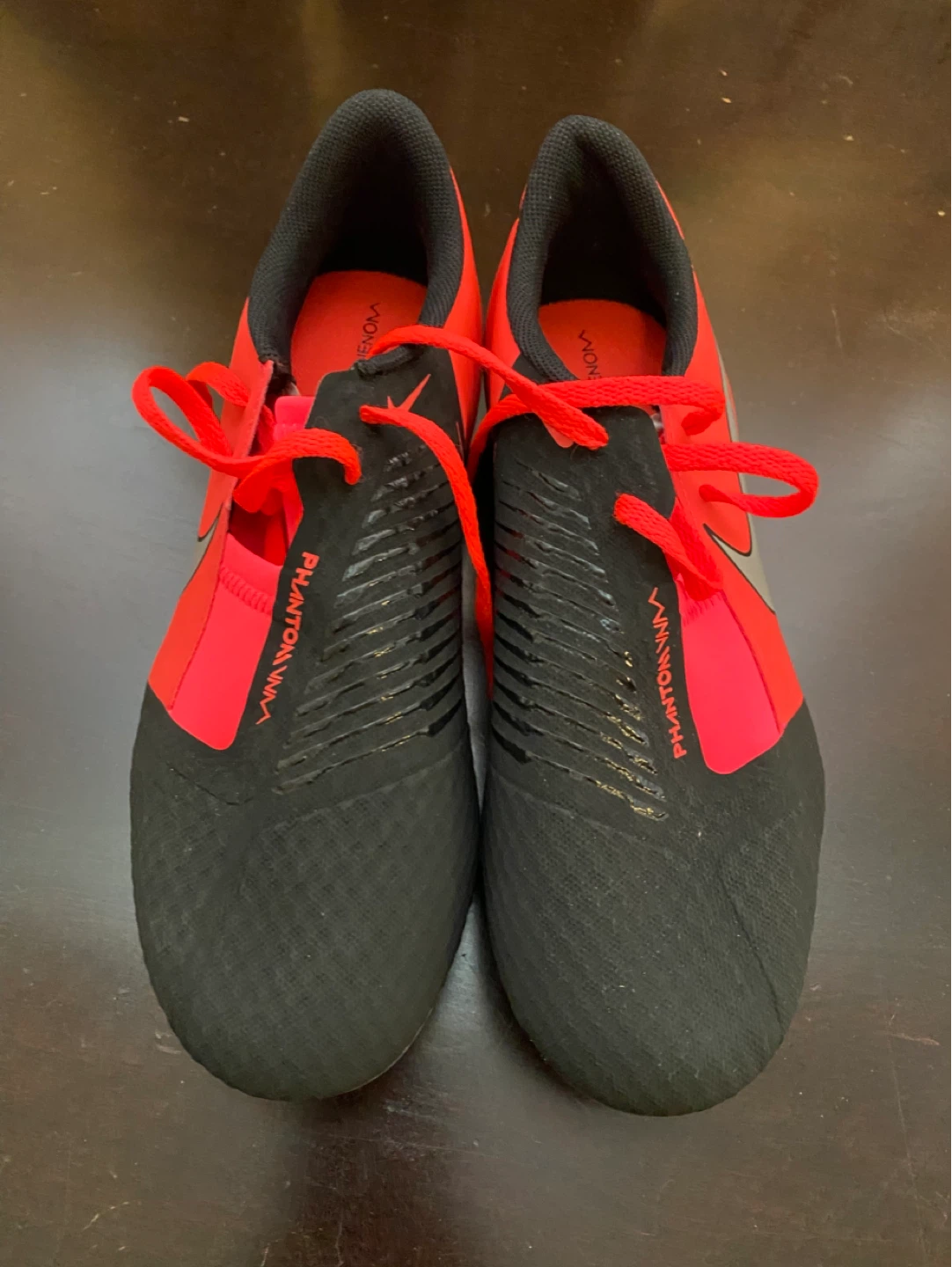 NIKE PHANTOM SOCCER CLEATS (SIZE 6Y) *PLEASE READ INFO*