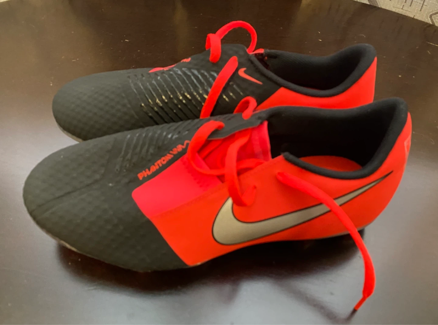 NIKE PHANTOM SOCCER CLEATS (SIZE 6Y) *PLEASE READ INFO* - photo 2