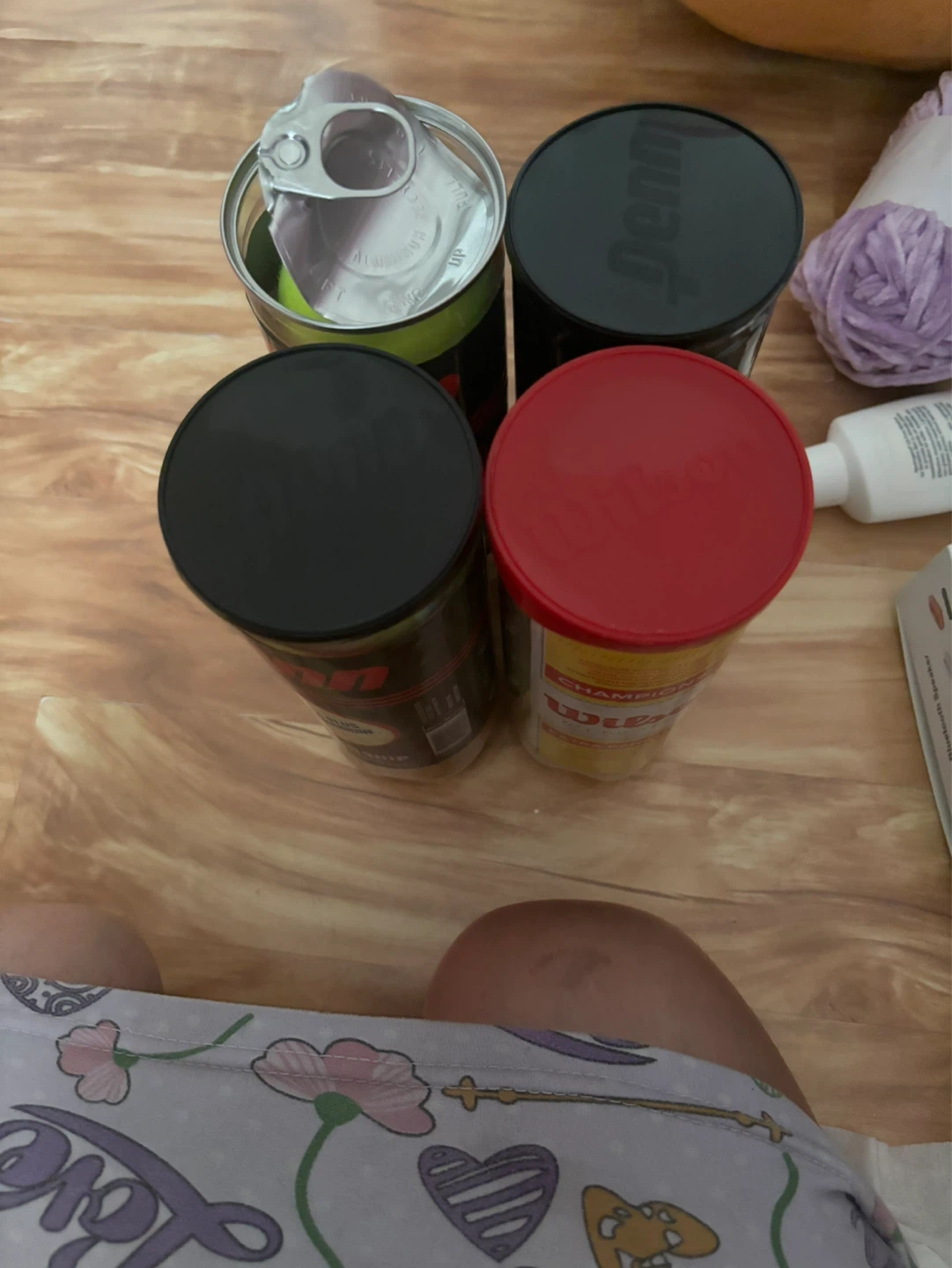 Penn, Wilson, and US Open Tennis Balls (4 Cans) - photo 2