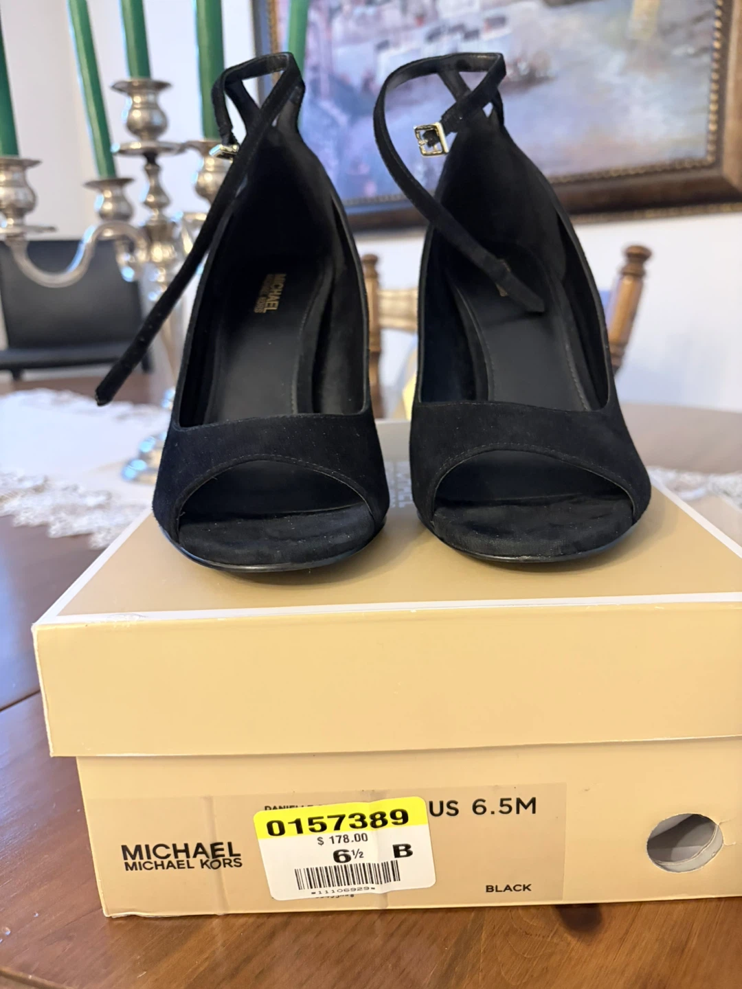 Women’s Michael Kors black suede shoes size 6.5 - photo 5