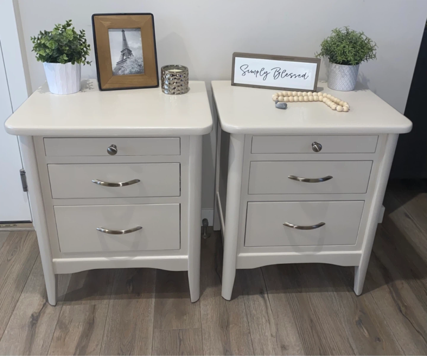 Hardwood King Nightstands Cashmere & Silver - photo 5