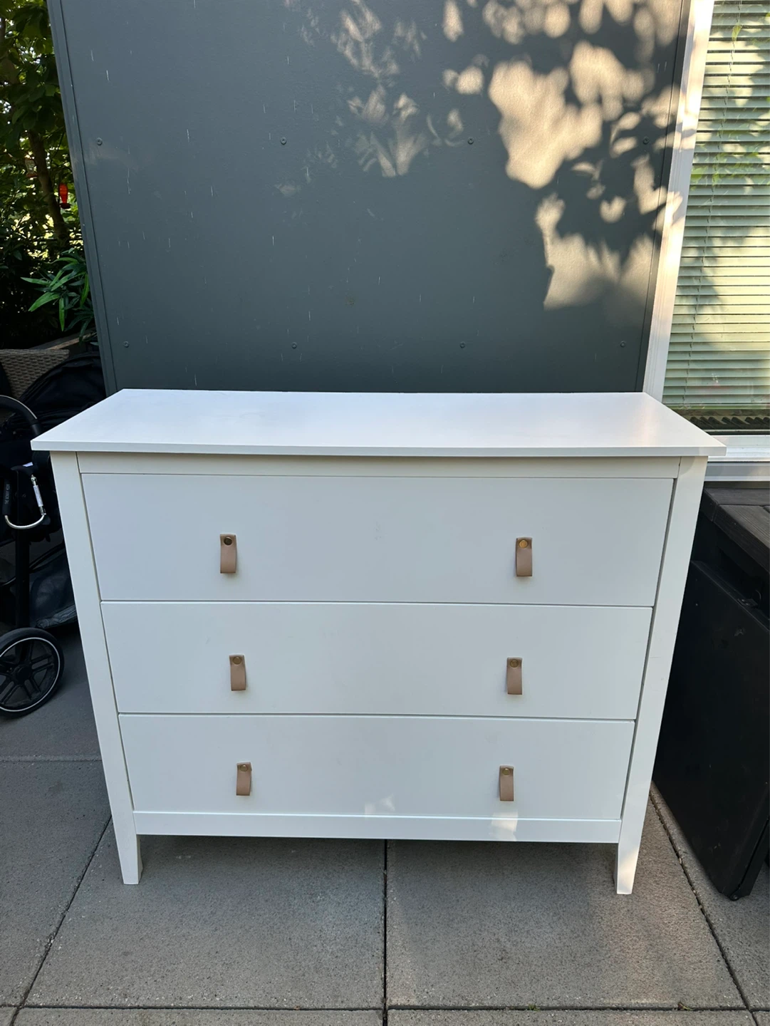White 3 drawers Dresser *Free delivery