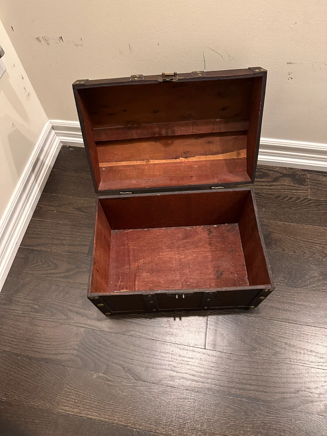 Wooden Treasure Chest - photo 2