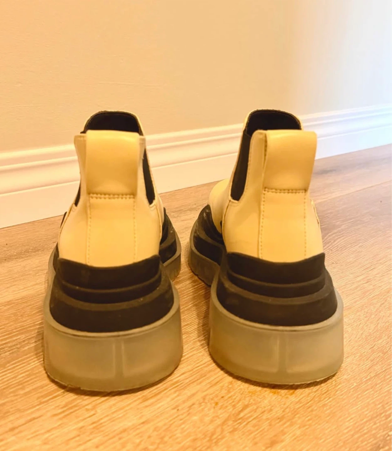 Bottega Veneta Chelsea Boots - photo 4