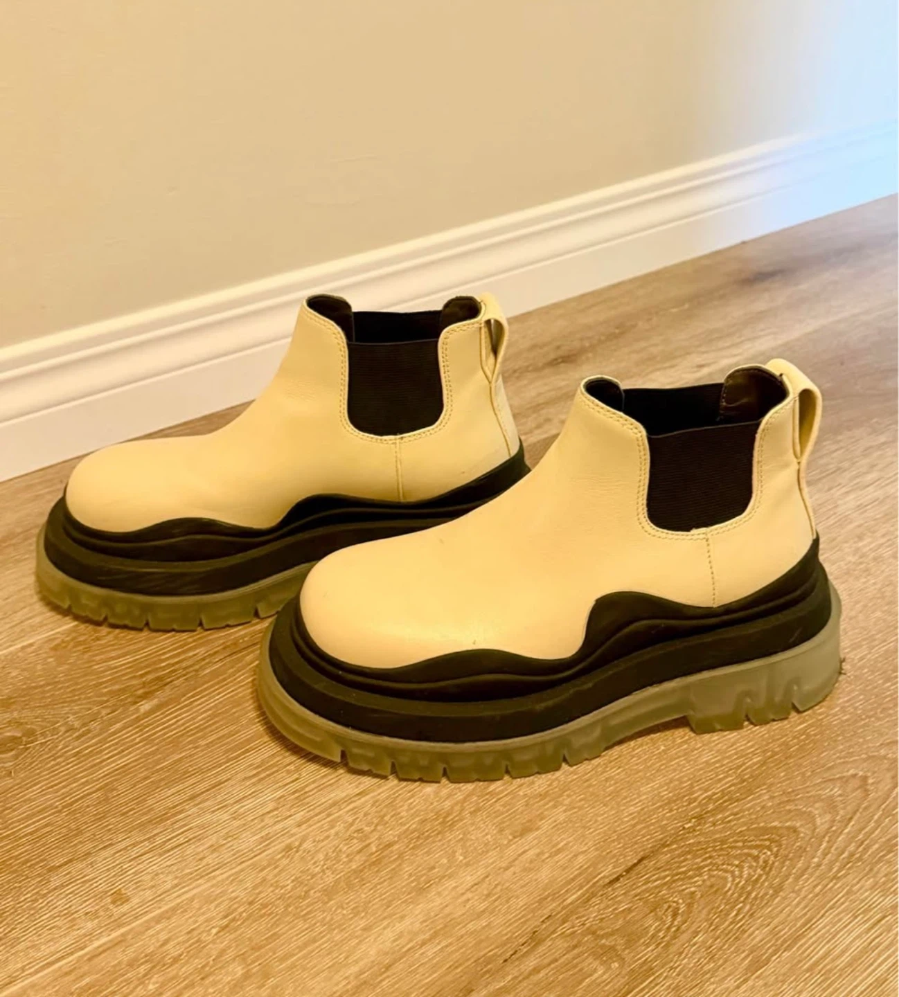 Bottega Veneta Chelsea Boots