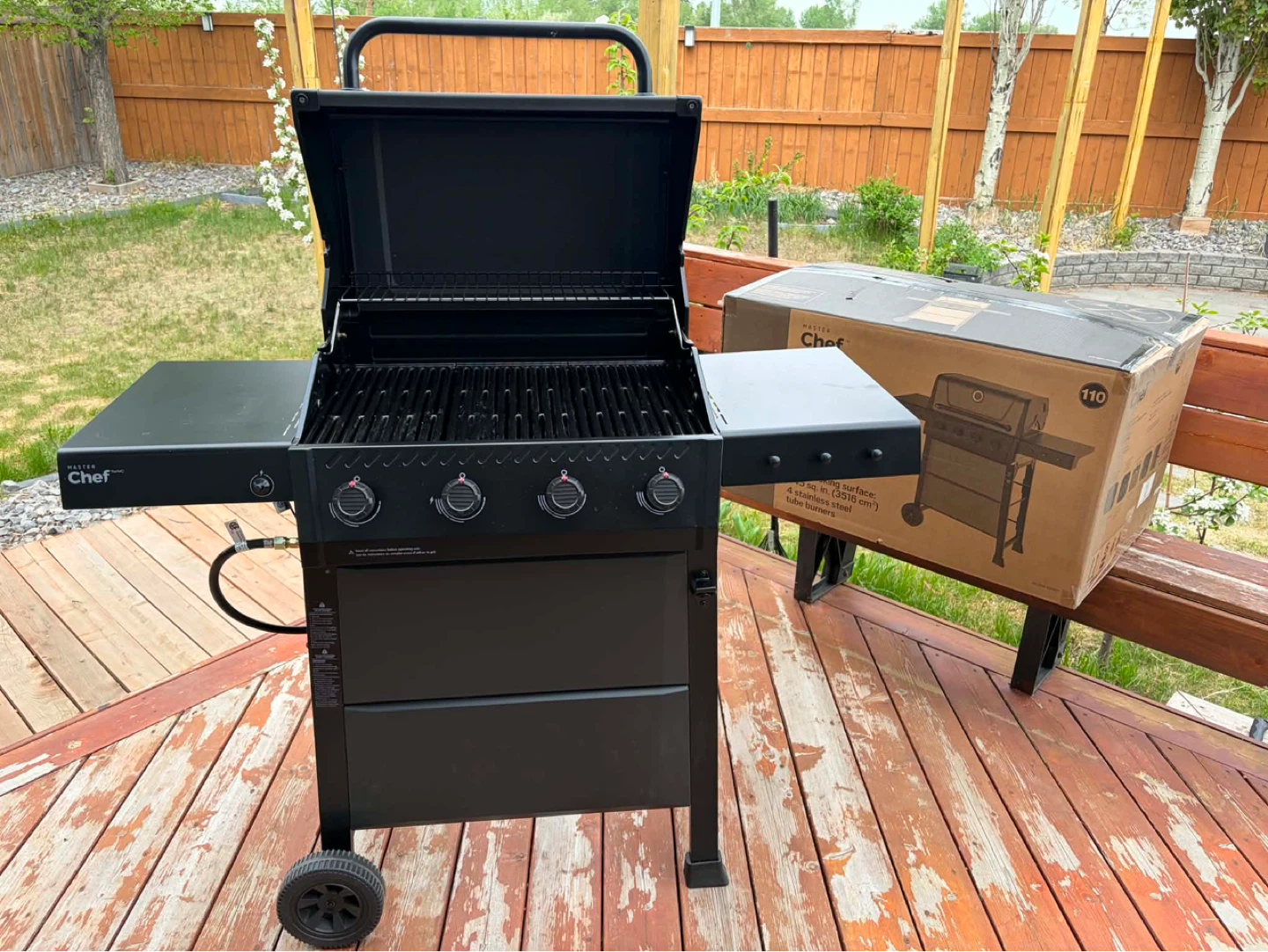 Master Chef 4-Burner Propane Gas Grill with Side Burner - photo 5