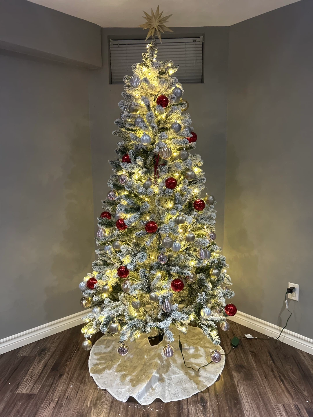 6.5' Pre-lit Flocked Christmas Tree with Ornaments