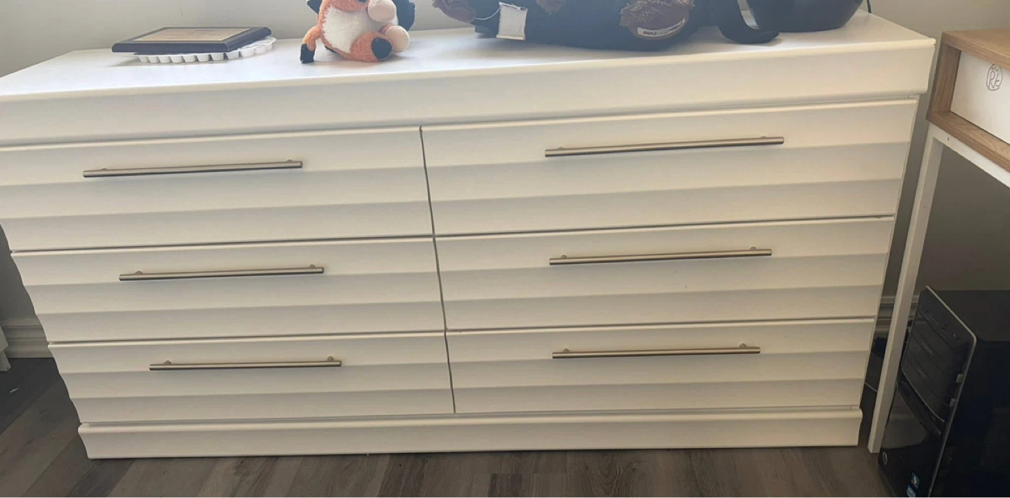 White Dresser with 6 Drawers