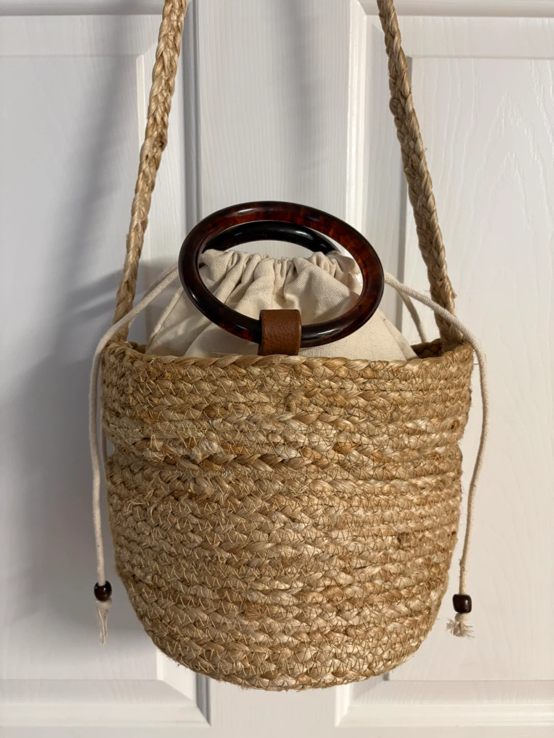 Aritzia Main Character Straw Bucket Bag