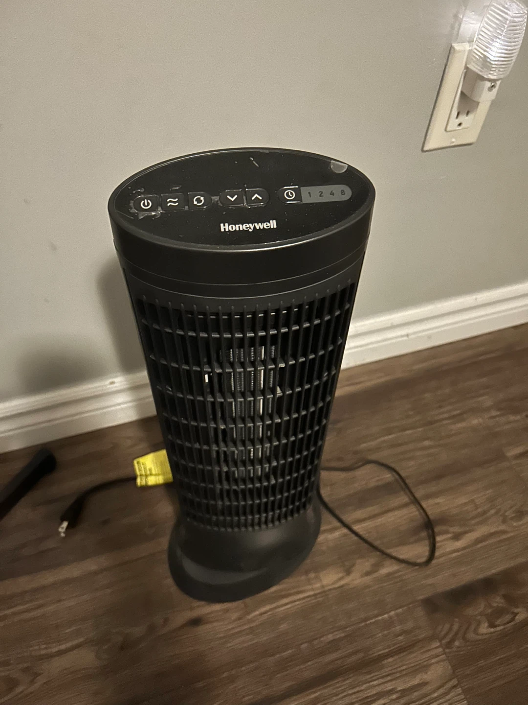 Honeywell Ceramic Tower Heater - photo 2