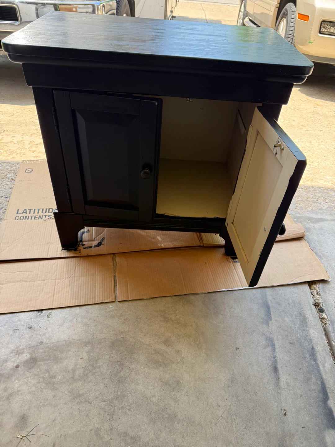 Black Two-Door Nightstand End Table - photo 4