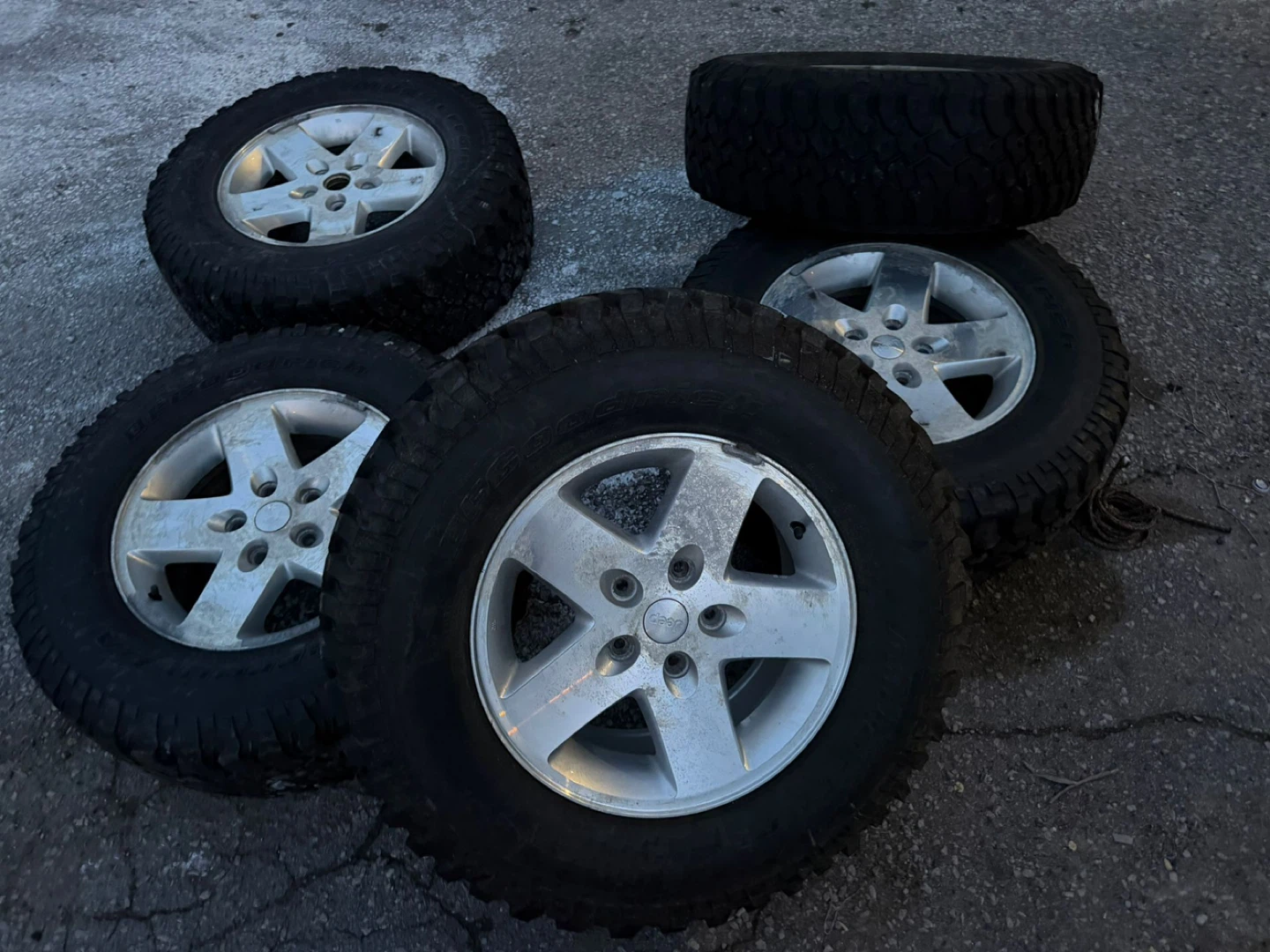 Jeep Wheels and Tires Set of 4 - photo 4
