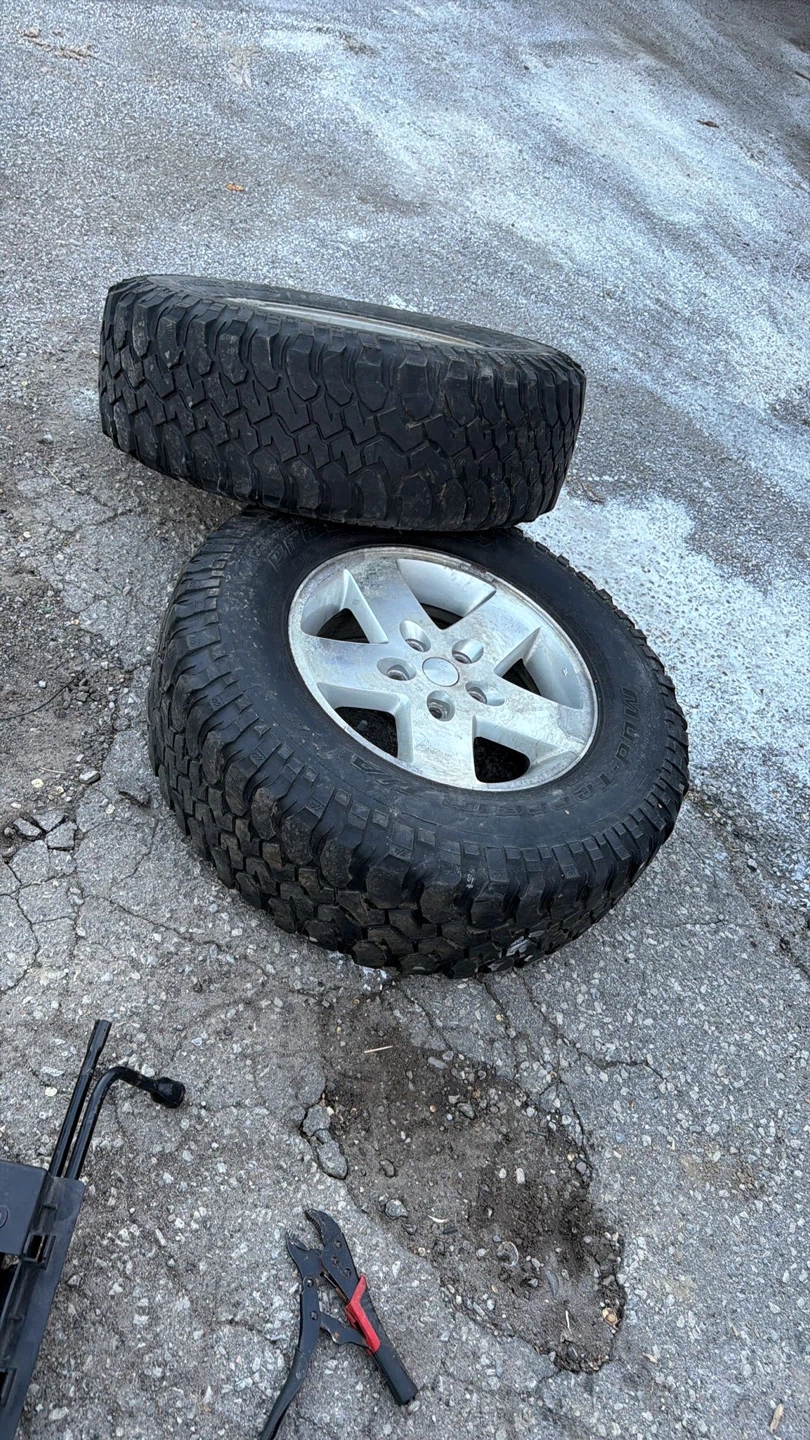 Jeep Wheels and Tires Set of 4 - photo 2