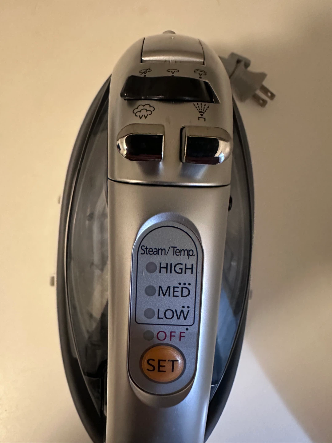 Panasonic Cordless Steam Iron NI-WL600 - photo 5