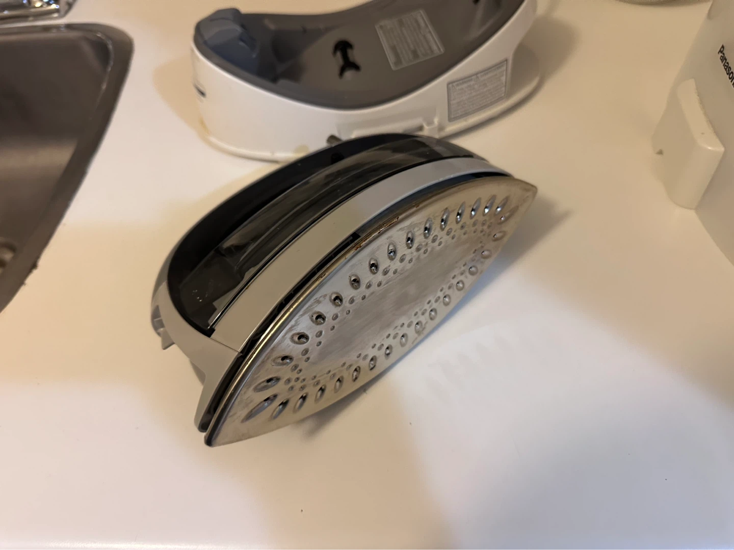 Panasonic Cordless Steam Iron NI-WL600 - photo 3