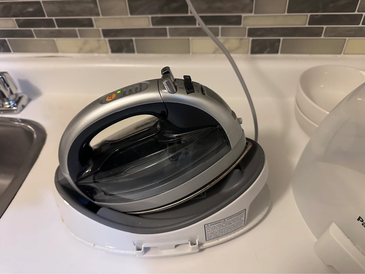 Panasonic Cordless Steam Iron NI-WL600 - photo 2