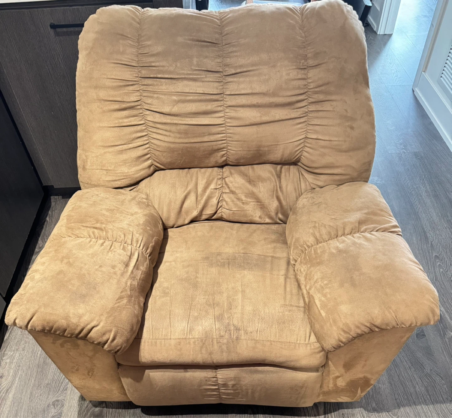 Tan Recliner Chair - photo 2