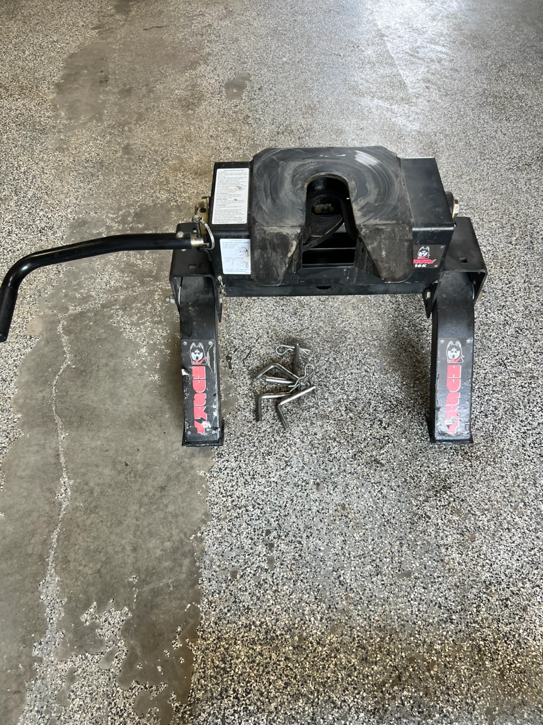 Husky 16K 5th Wheel Trailer Hitch