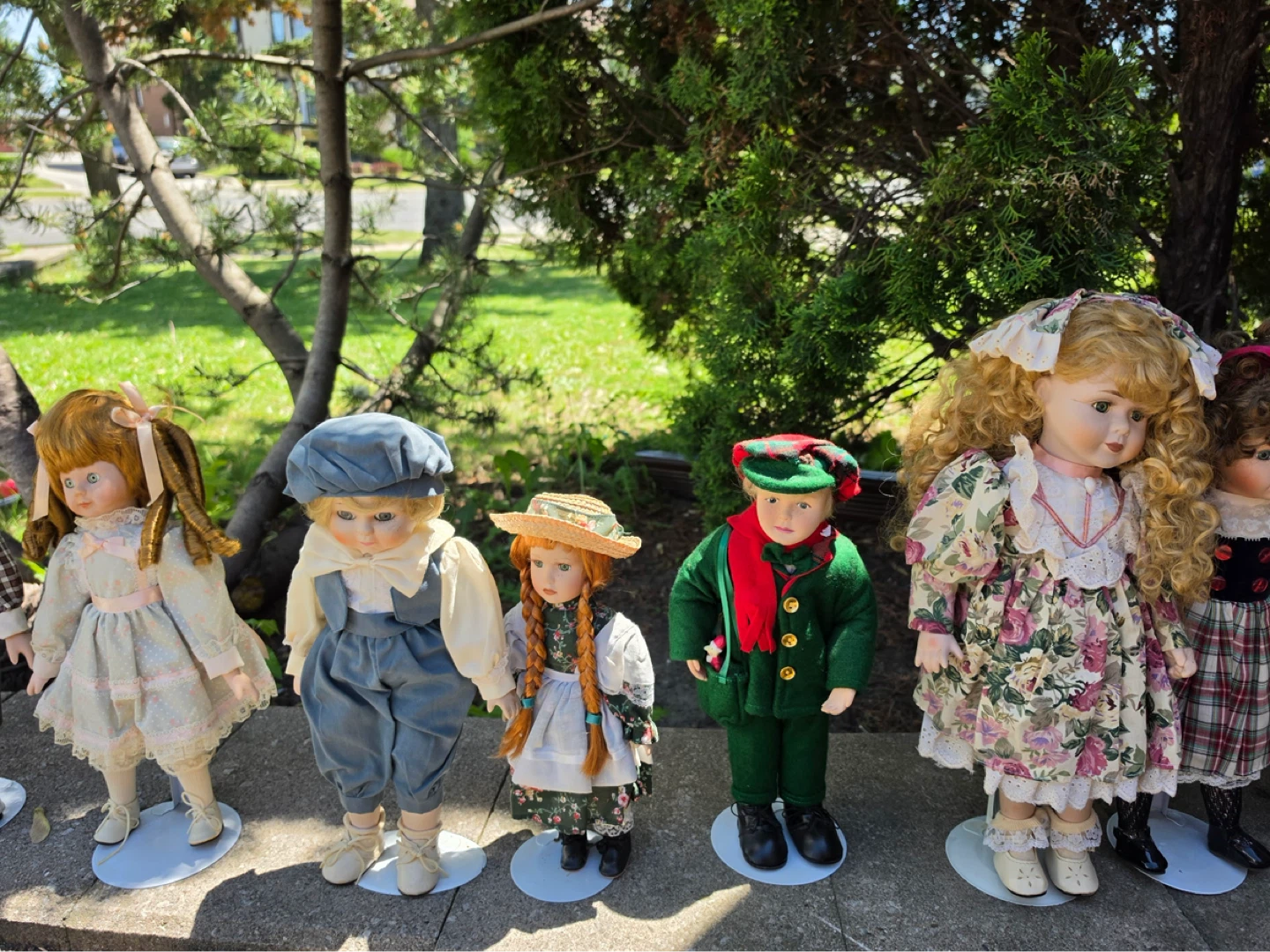 Collection of 10 Vintage Porcelain Dolls - photo 3