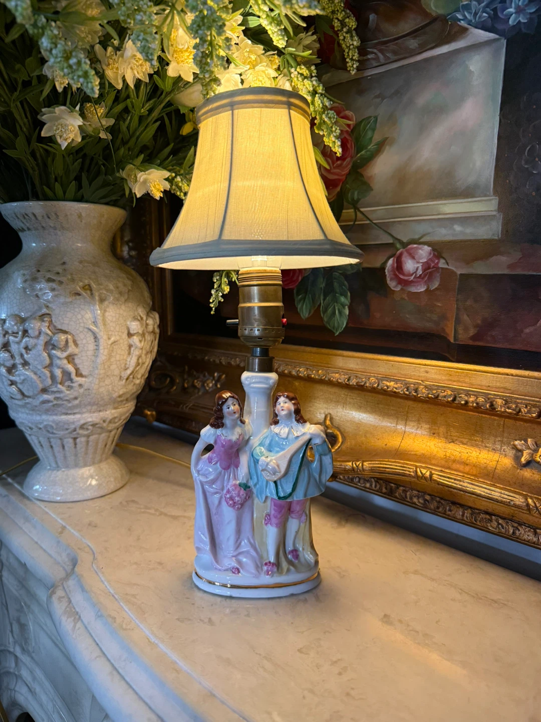 Vintage Porcelain Figurine Lamp Base - photo 2
