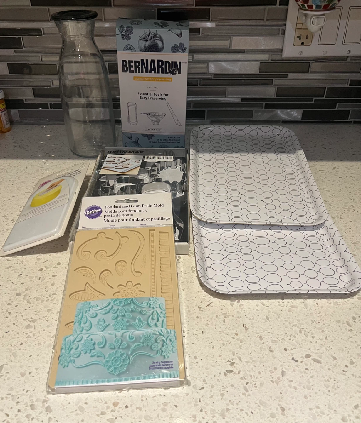 Kitchen bundle of 7 items brand new