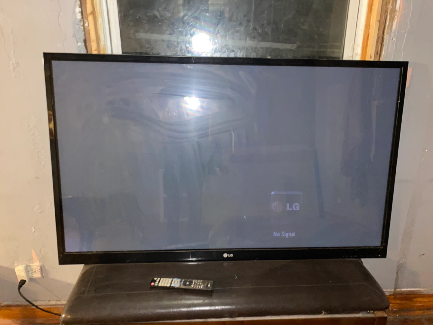 LG Television - photo 2