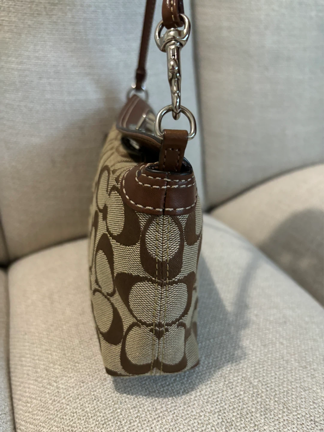 Coach turnlock mini bag/wristlet - photo 3