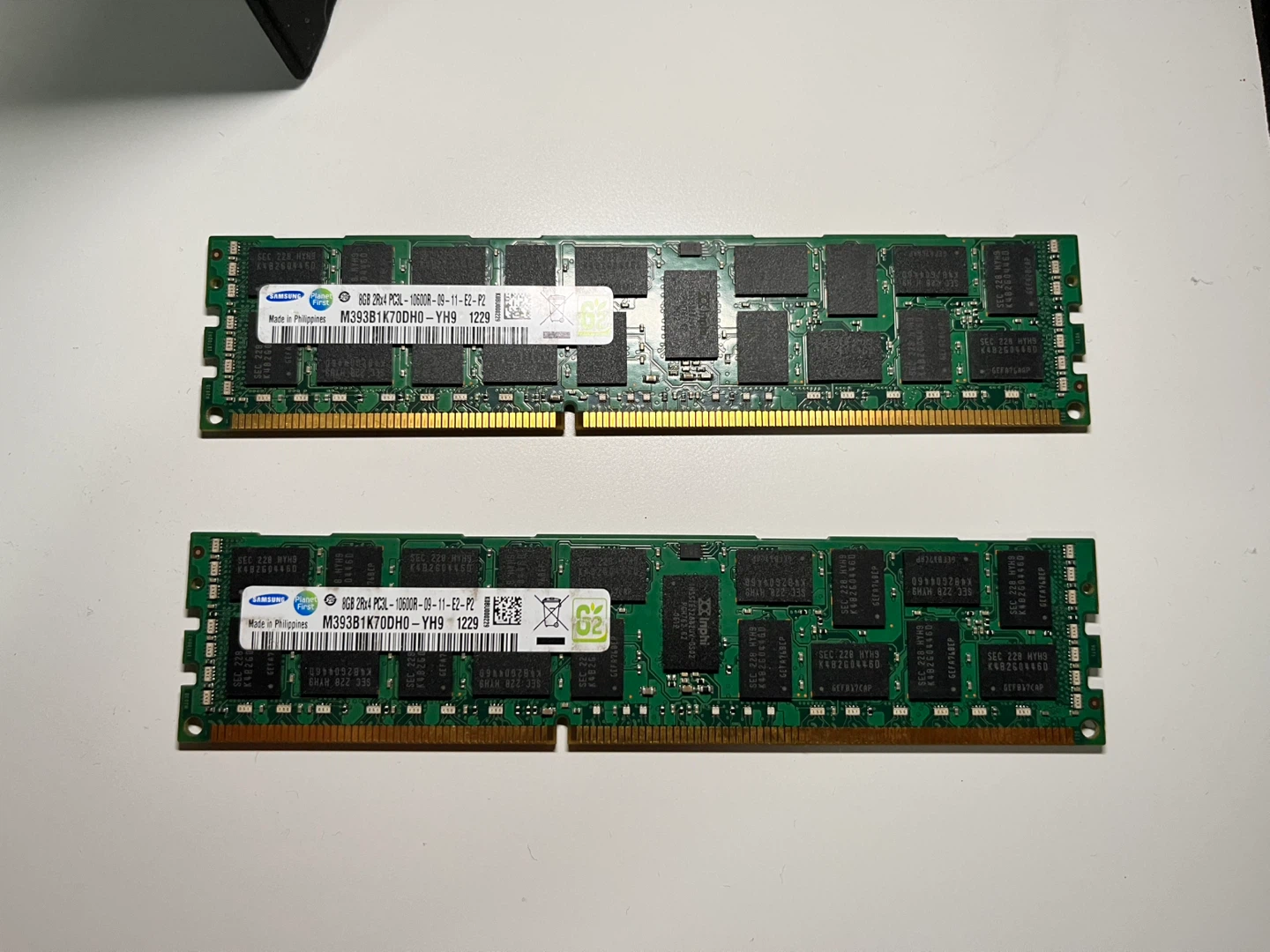 Samsung 8GB DDR4 RAM Stick - photo 3